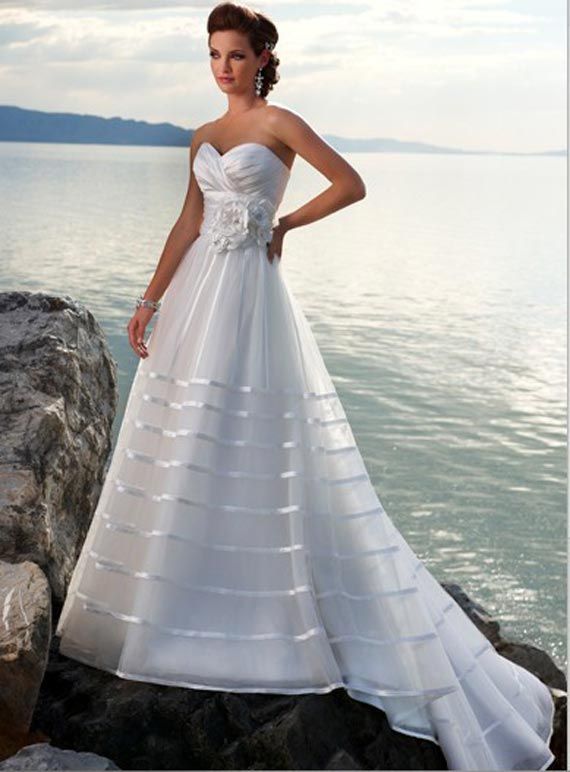 Elegant Beach Wedding Dresses and Beautiful Pictures, Images and Photos
