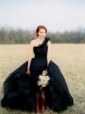 Gothic Love Pictures on Gothic Beach Wedding Dresses