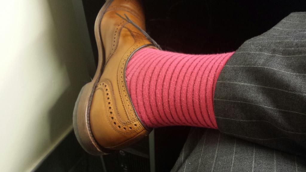 Request tell me about matching sock colours to pants / shoes