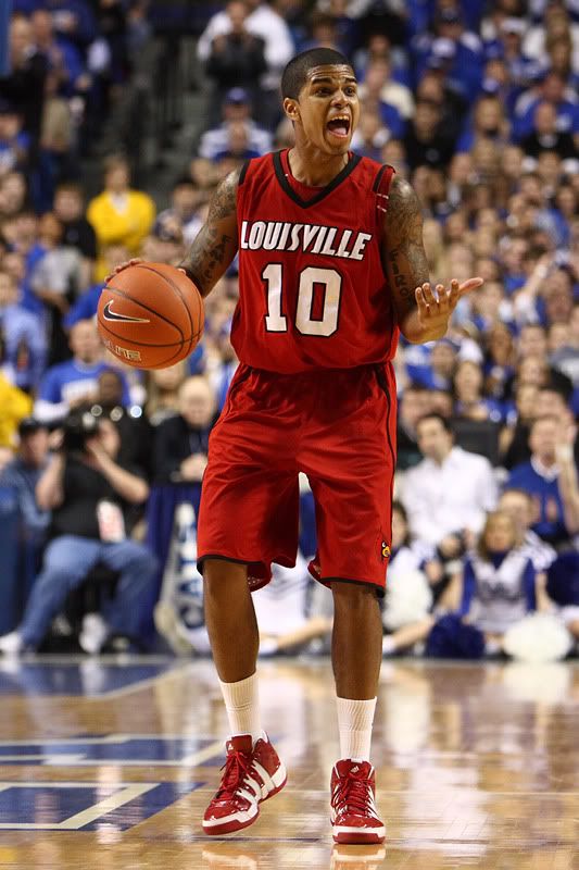 IMAGE: http://i602.photobucket.com/albums/tt108/samhunterphoto/Mens%20BBall%20UK/IMG_1959.jpg