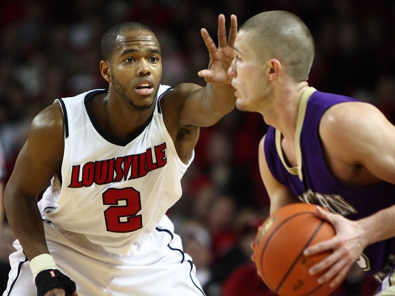 IMAGE: http://i602.photobucket.com/albums/tt108/samhunterphoto/Mens%20BBall%20West%20Carolina/IMG_0177.jpg