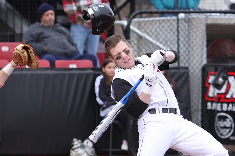 IMAGE: http://i602.photobucket.com/albums/tt108/samhunterphoto/Mens%20Baseball%20BGSU/IMG_7188.jpg